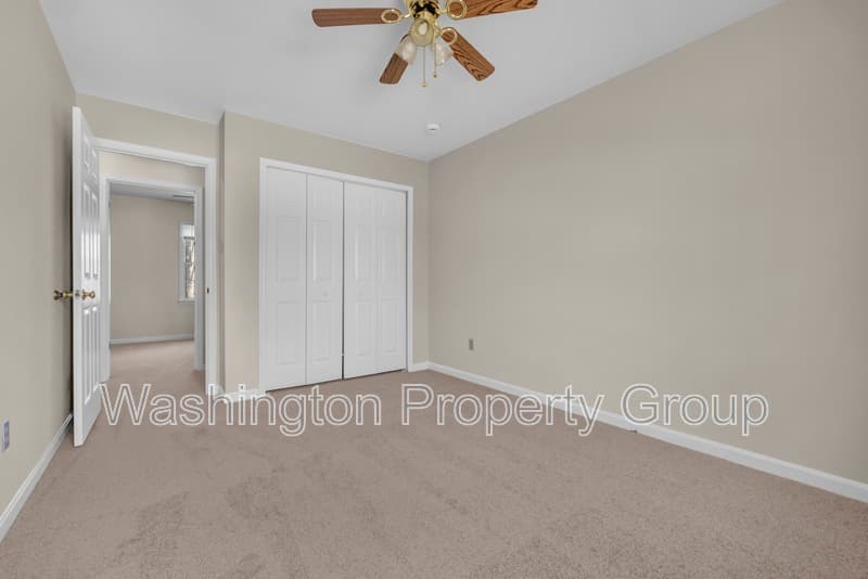 5602 Grouper Ct - Thumbnail 1