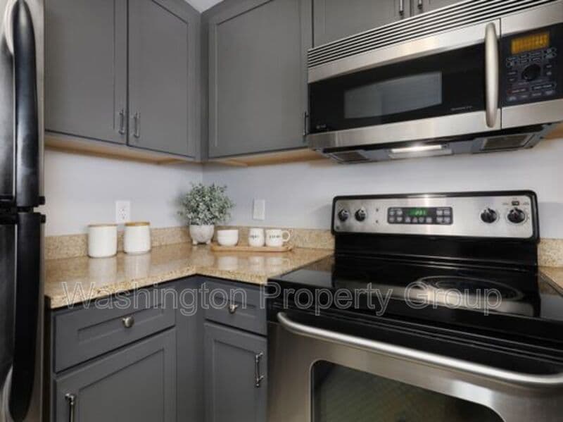 1150 K St NW, Apt 709 - Thumbnail 13