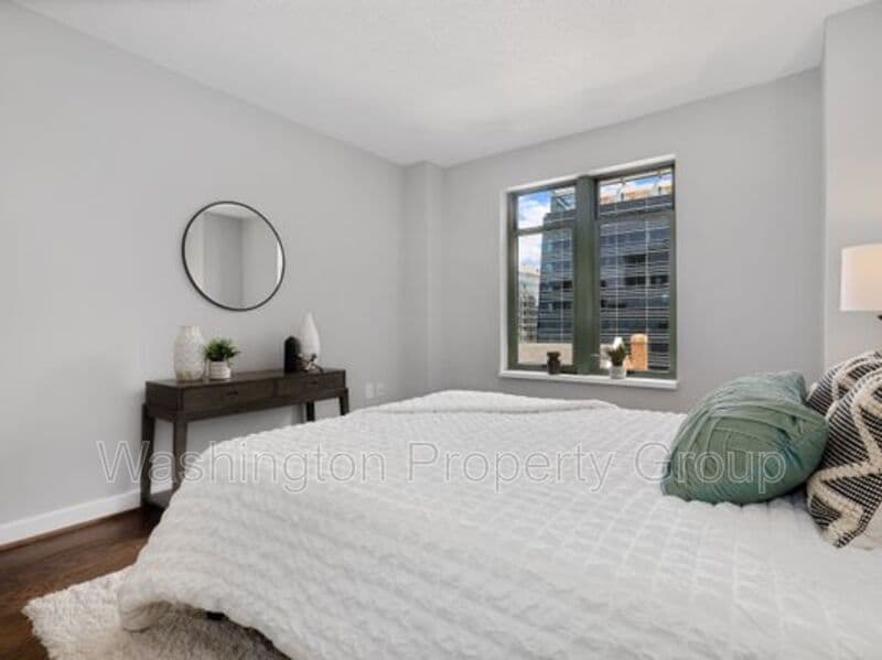 1150 K St NW, Apt 709 - Thumbnail 20