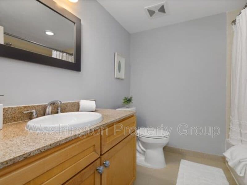 1150 K St NW, Apt 709 - Thumbnail 22
