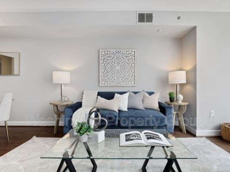 1150 K St NW, Apt 709 - Thumbnail 7