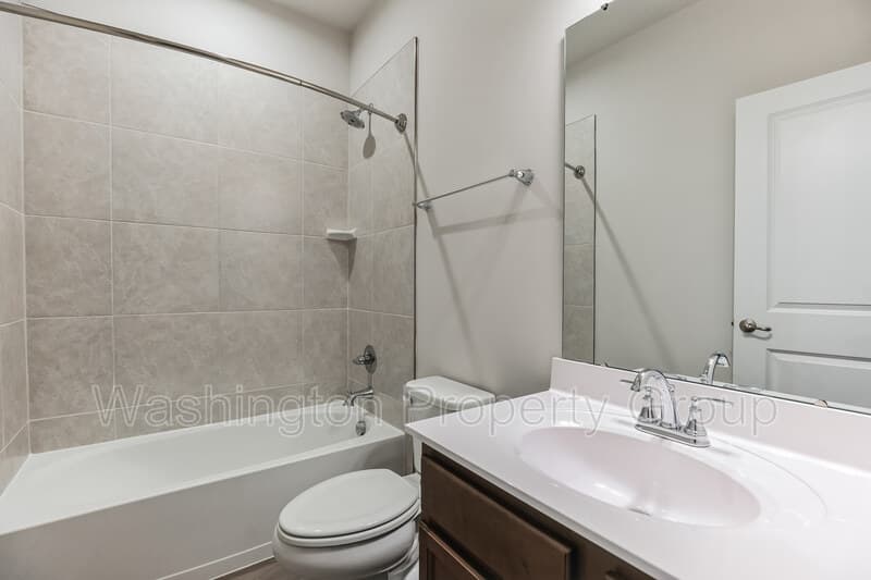 18315 Reaper Hill Ct, Unit 40 - Thumbnail 22