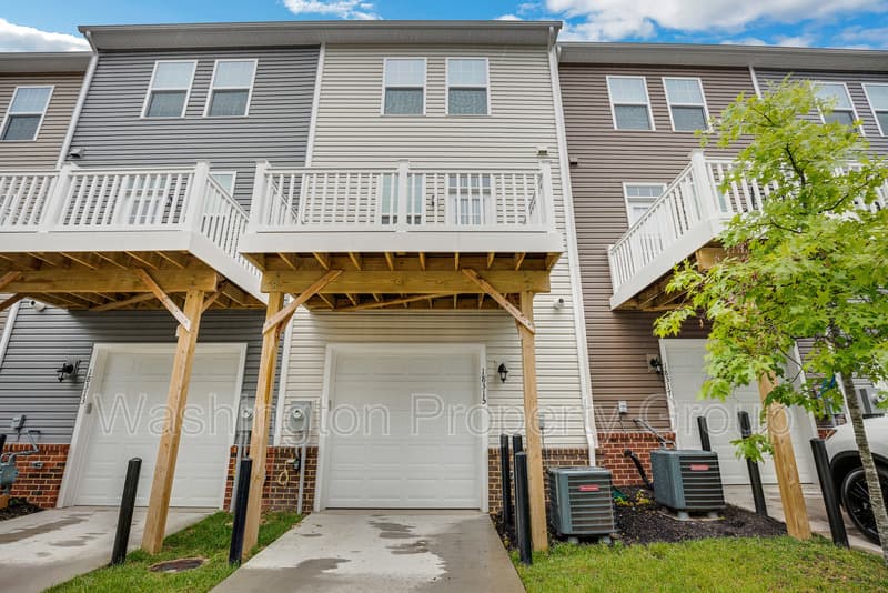 18315 Reaper Hill Ct, Unit 40 - Thumbnail 3