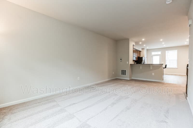 18315 Reaper Hill Ct, Unit 40 - Thumbnail 7