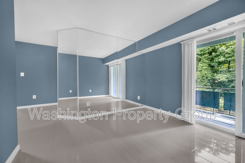 3009 Southern Ave, Apt 11