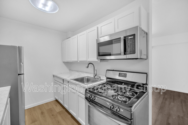 3009 Southern Ave, Apt 30