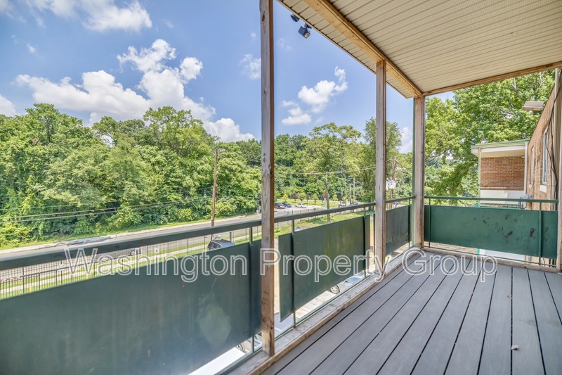 3009 Southern Ave, Apt 30 - Thumbnail 18