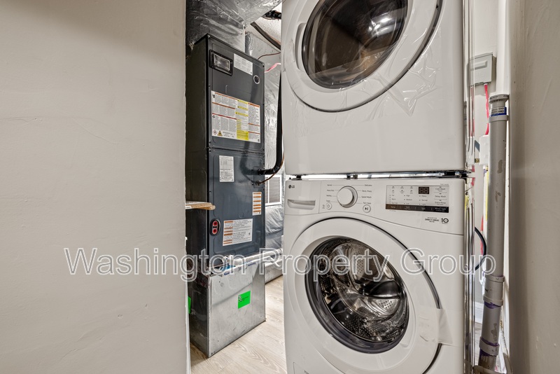 206 E 25th St, Apt 3 - Thumbnail 20