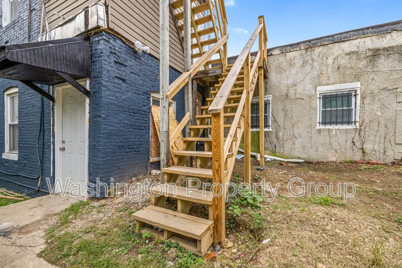206 E 25th St, Apt 3 - Thumbnail 38