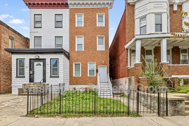 206 E 25th St, Apt 3 - Thumbnail 42