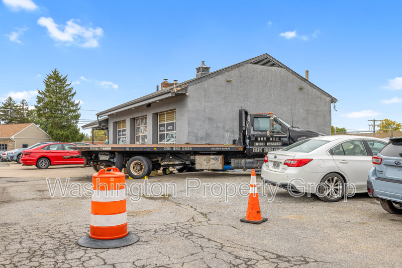 499 W Patrick St - Thumbnail 11