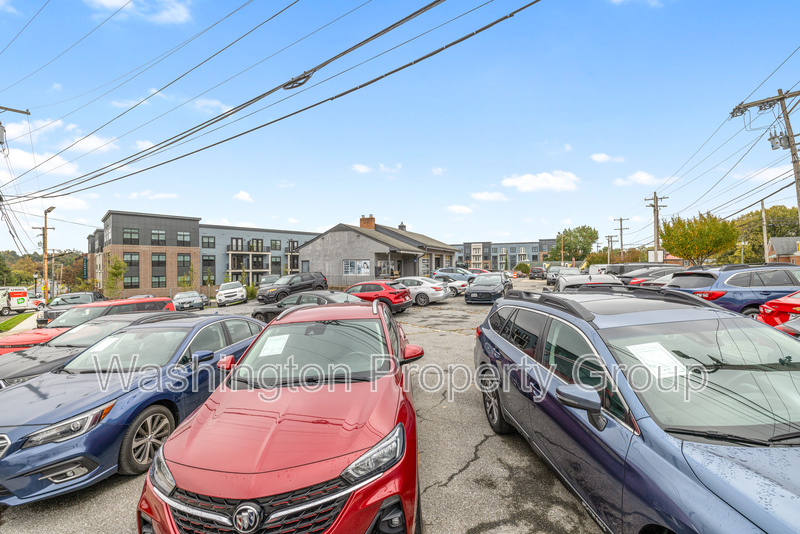 499 W Patrick St - Thumbnail 14