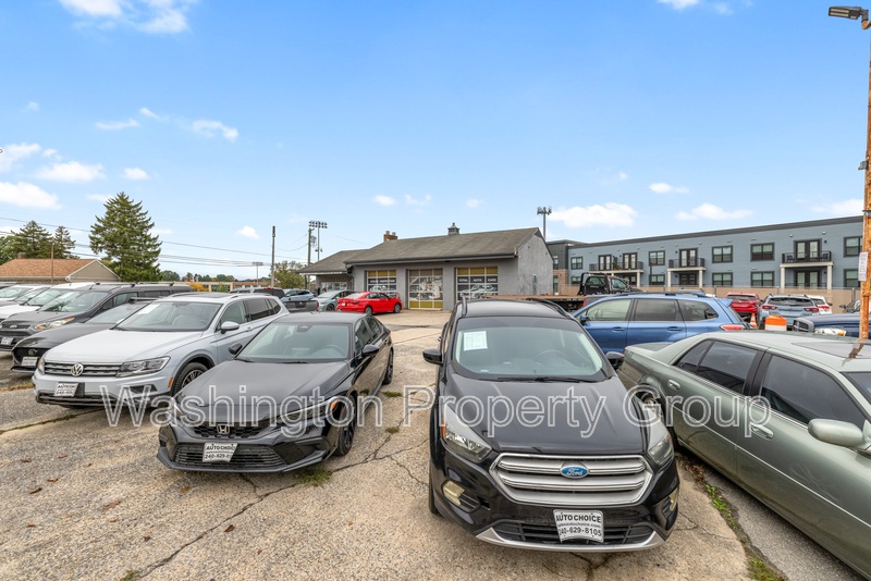 499 W Patrick St - Thumbnail 15